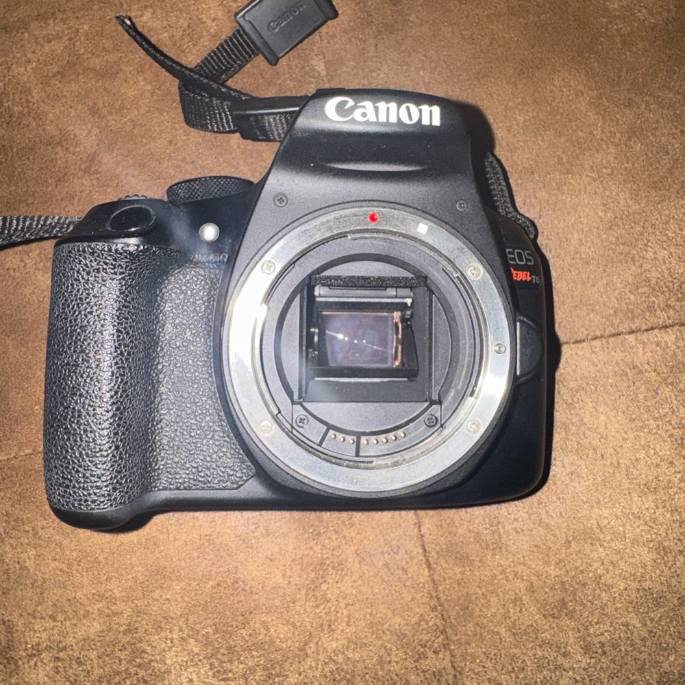Canon EOS Rebel T6i DSLR Camera - Black